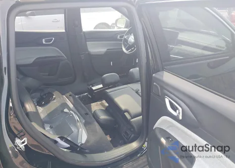 2023 Jeep Compass Latitude 4X4 z USA, uszkodzony, nr VIN 3C4NJDBN3PT531113